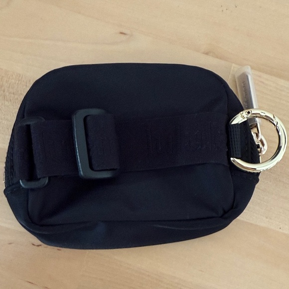 lululemon Everywhere Belt bag nano with Gold Accents - Picture 7 of 7